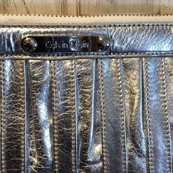 Sweet little silver, Calvin Klein purse from Macy’s. New with tags. - Picture 2 of 7